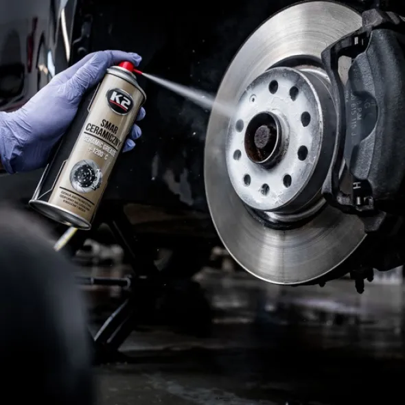 K2 Smar ceramiczny w sprayu wysokotemperaturowy spray 400ml